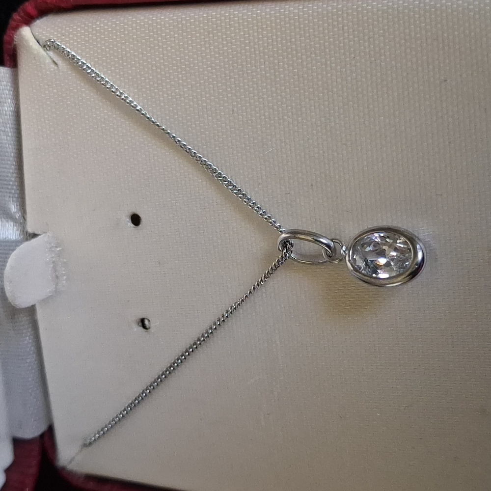 Sterling silver necklace with faux diamonds tarnish free